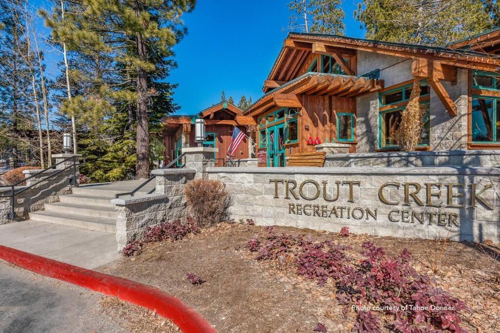 3Br Tahoe Donner Cabin With Hoa Perks Like Pools Hot-Tub Minutes To Trails Lake Golf Truckee Kültér fotó
