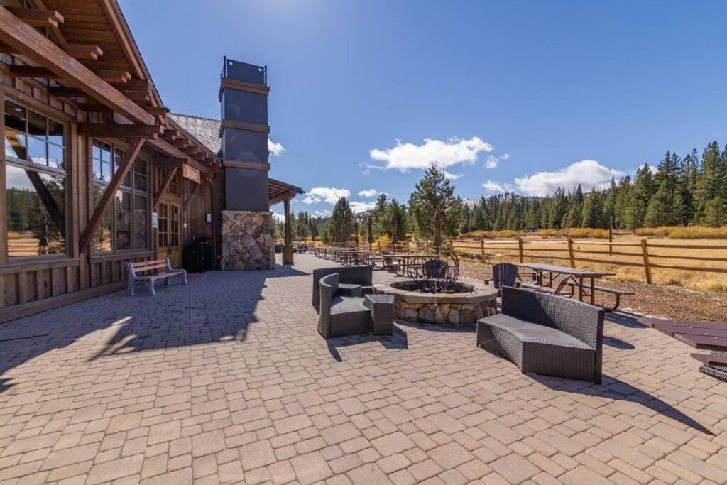 3Br Tahoe Donner Cabin With Hoa Perks Like Pools Hot-Tub Minutes To Trails Lake Golf Truckee Kültér fotó