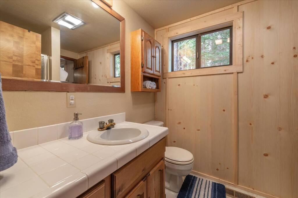 3Br Tahoe Donner Cabin With Hoa Perks Like Pools Hot-Tub Minutes To Trails Lake Golf Truckee Kültér fotó